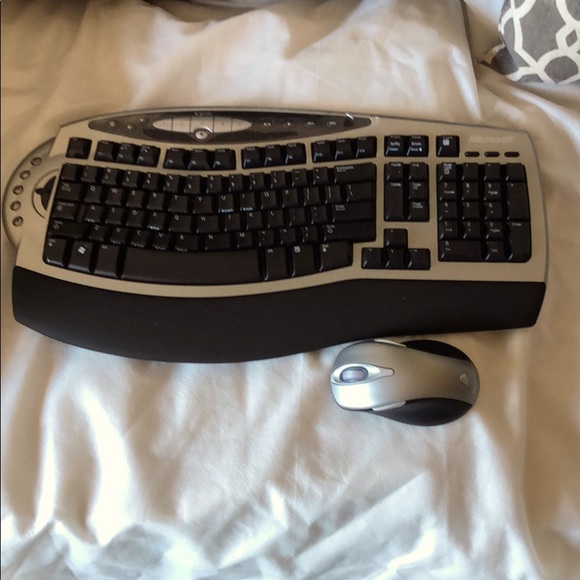 Microsoft Wireless laser Desktop 4000 - Picture 1 of 4